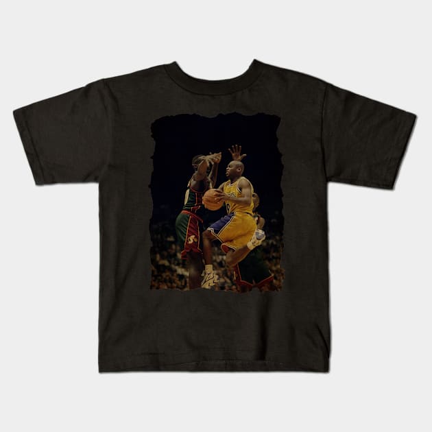 Nick Van Exel Vintage Kids T-Shirt by CAH BLUSUKAN